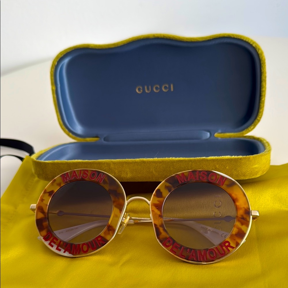 Gucci Oversized Gold and Brown Sunglasses with Tortoiseshell Frame